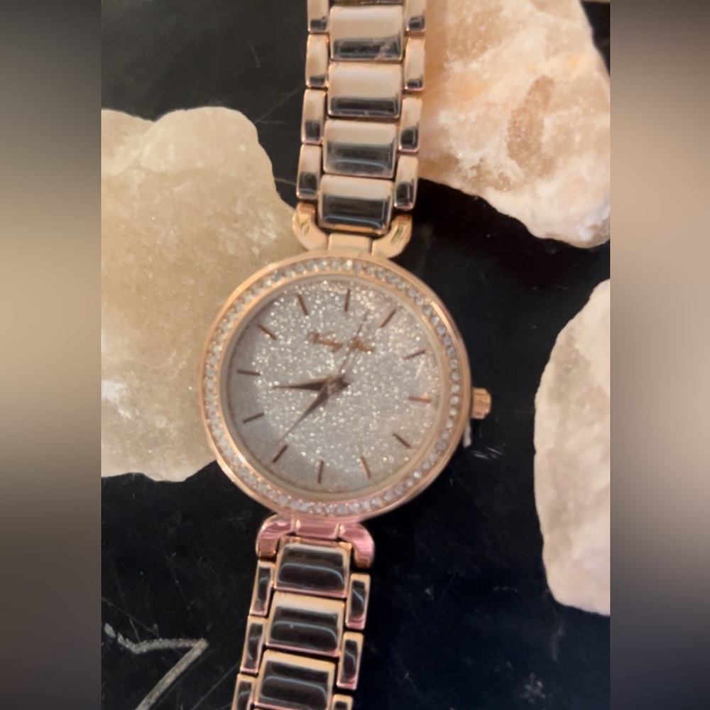 Voulez Vous Rose Gold Tone -Druzy/Blinged Face Surrounded w Clear Crystals NWOT